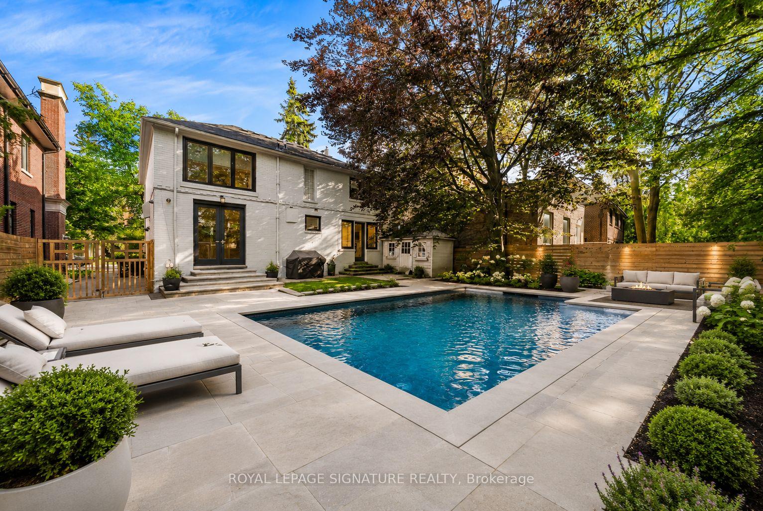 Photo 35 of 230 Strathallan Wood, Toronto, Bedford Park-Nortown — HOMEH