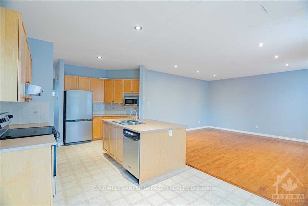 Photo 8 of 319 Chestermere Crescent, Ottawa, Barrhaven - Strandherd — HOMEH