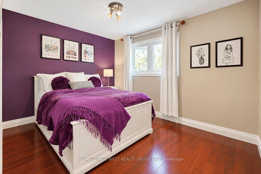 Photo 25 of 292 La Rose Avenue, Etobicoke, Willowridge-Martingrove-Richview — HOMEH
