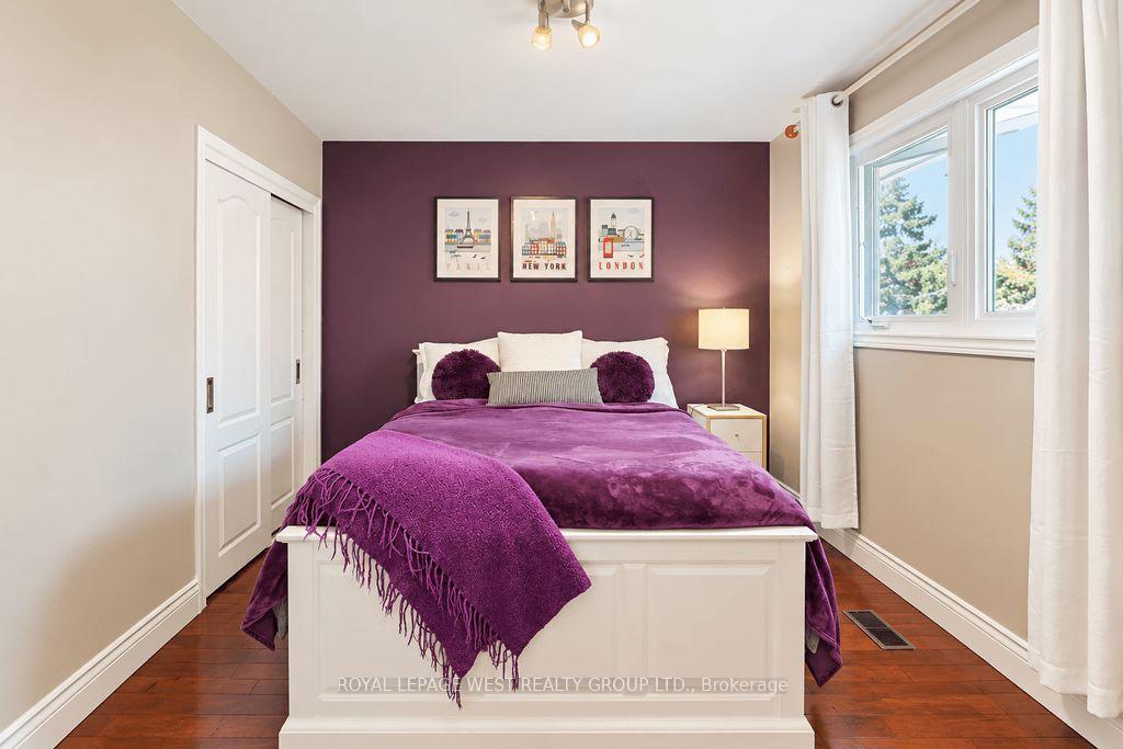 Photo 26 of 292 La Rose Avenue, Etobicoke, Willowridge-Martingrove-Richview — HOMEH