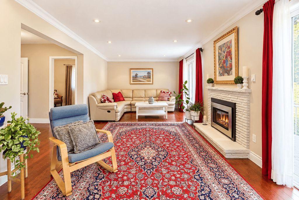 Photo 32 of 292 La Rose Avenue, Etobicoke, Willowridge-Martingrove-Richview — HOMEH