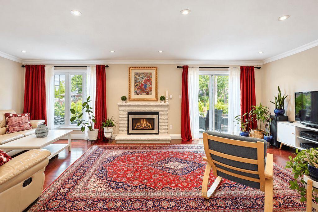 Photo 34 of 292 La Rose Avenue, Etobicoke, Willowridge-Martingrove-Richview — HOMEH