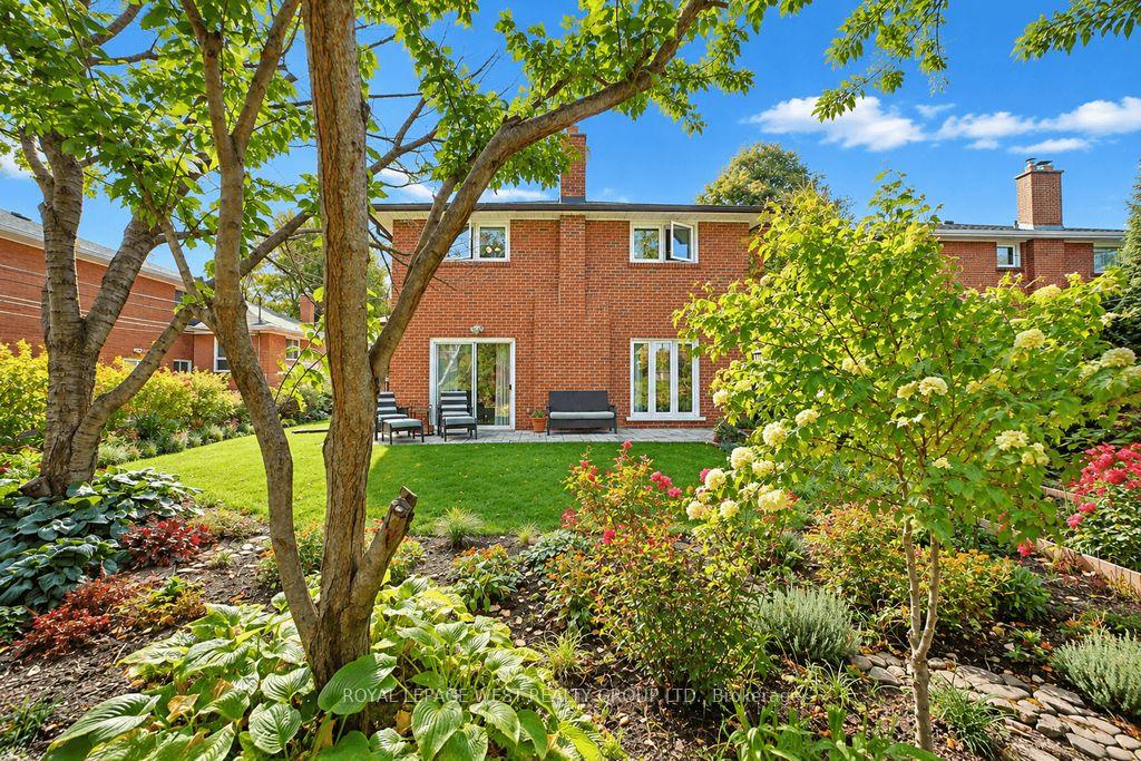 Photo 47 of 292 La Rose Avenue, Etobicoke, Willowridge-Martingrove-Richview — HOMEH