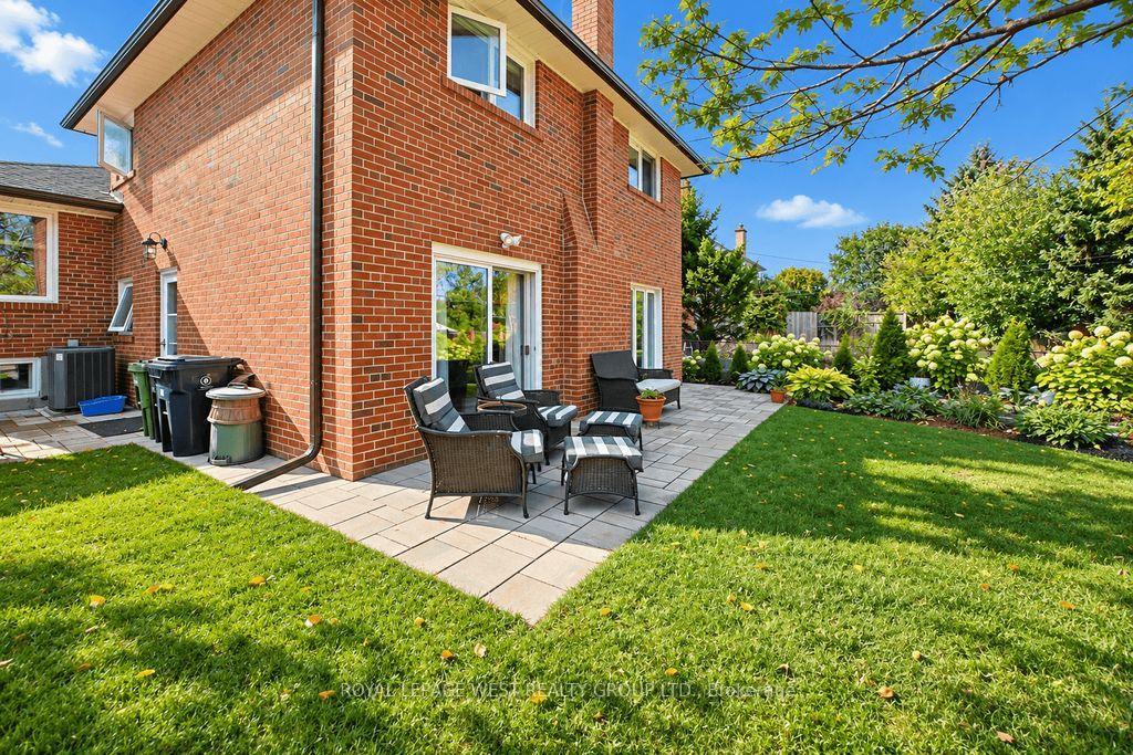 Photo 49 of 292 La Rose Avenue, Etobicoke, Willowridge-Martingrove-Richview — HOMEH