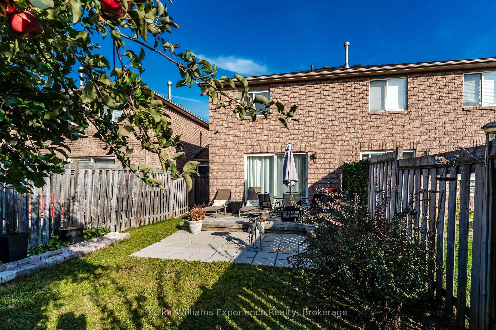 Photo 33 of 54 Quinlan Road, Barrie, Georgian Drive — HOMEH