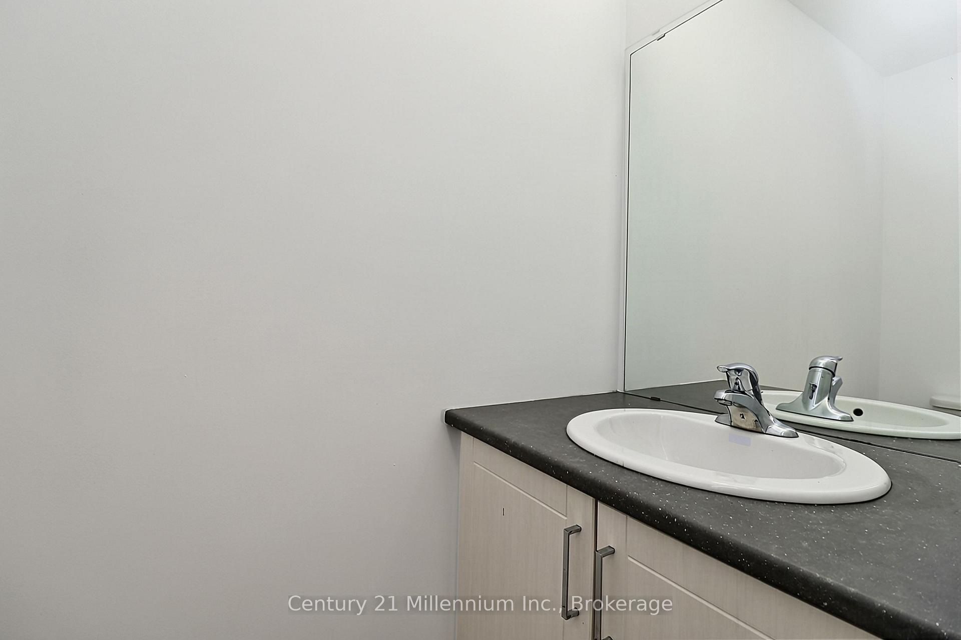 Photo 7 of 15 Gregory Avenue, Collingwood — HOMEH