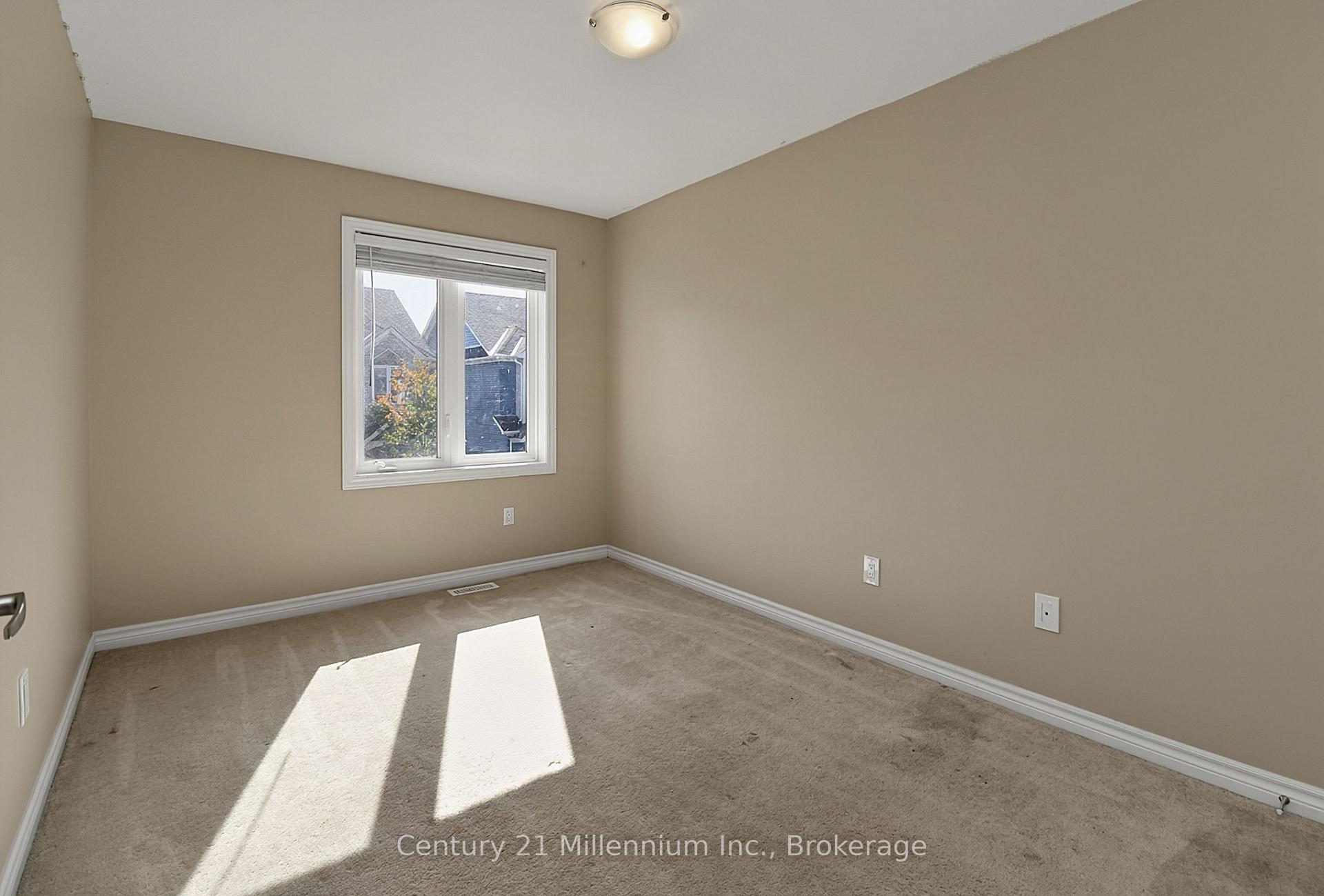 Photo 32 of 15 Gregory Avenue, Collingwood — HOMEH