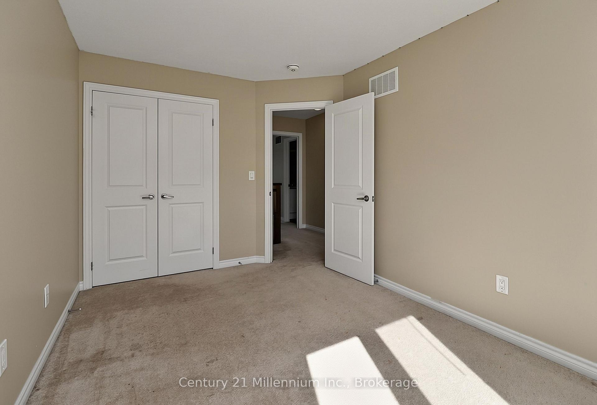 Photo 33 of 15 Gregory Avenue, Collingwood — HOMEH