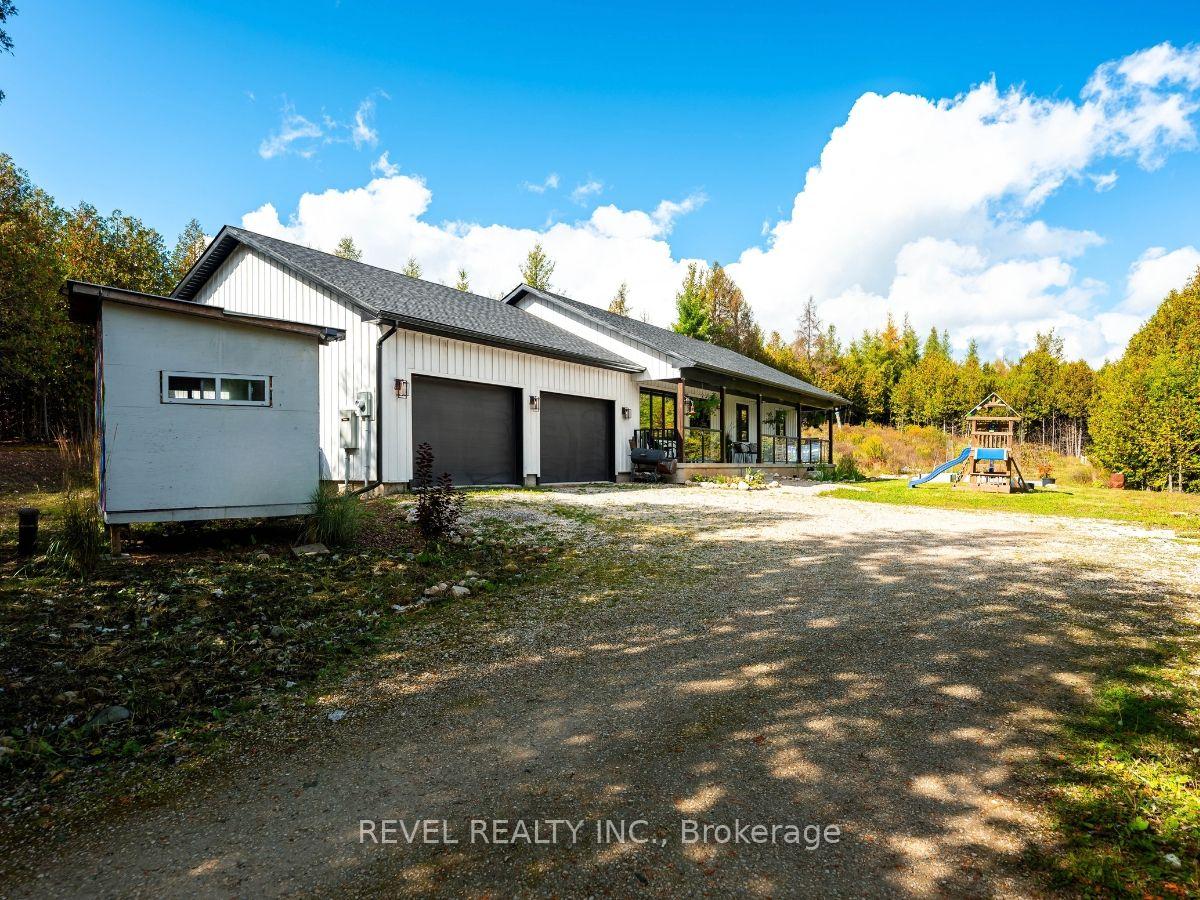Photo 2 of 543795 Dutch Line, West Grey — HOMEH