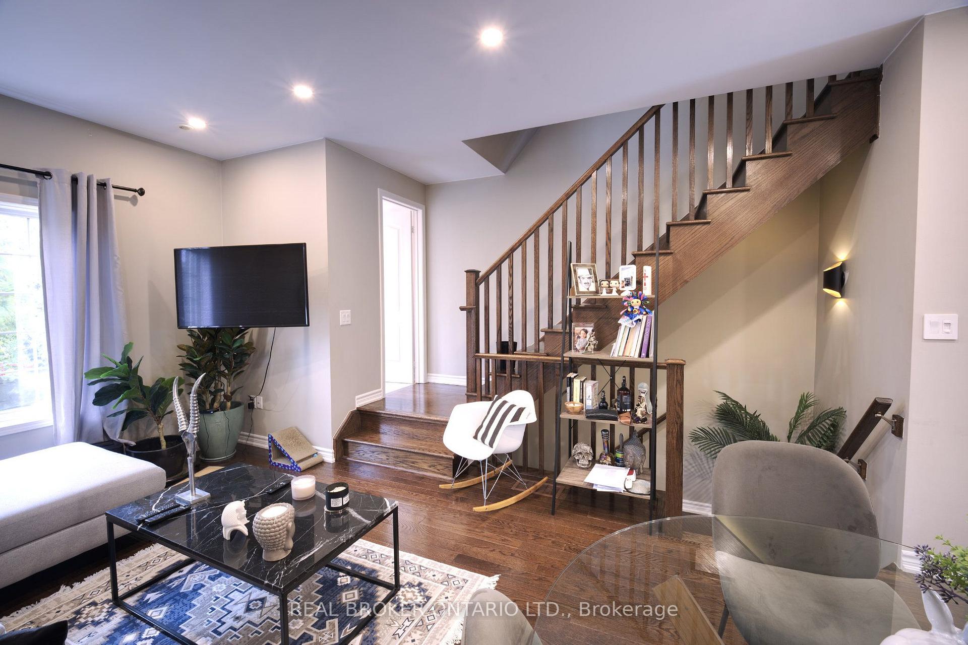 Photo 9 of Unit 2, 1123 Haig Boulevard, Mississauga, Lakeview — HOMEH