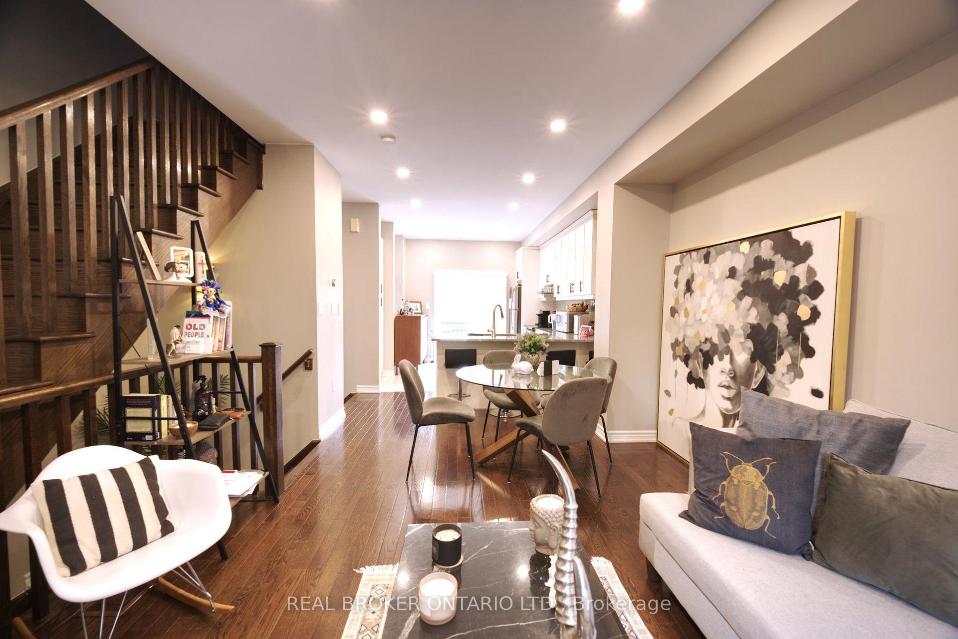 Photo 10 of Unit 2, 1123 Haig Boulevard, Mississauga, Lakeview — HOMEH