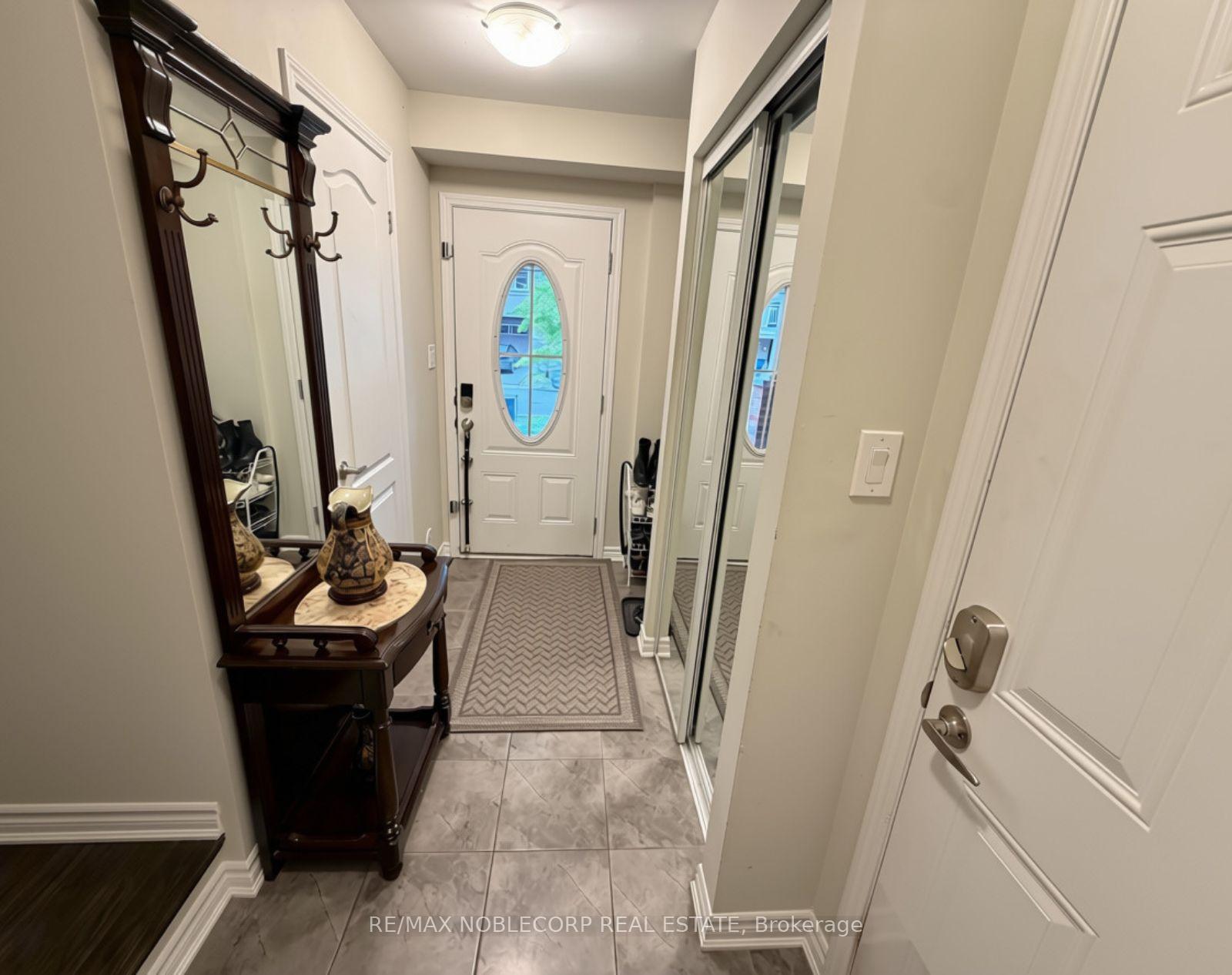 Photo 3 of 15 Minlow Way, Aurora, Rural Aurora — HOMEH