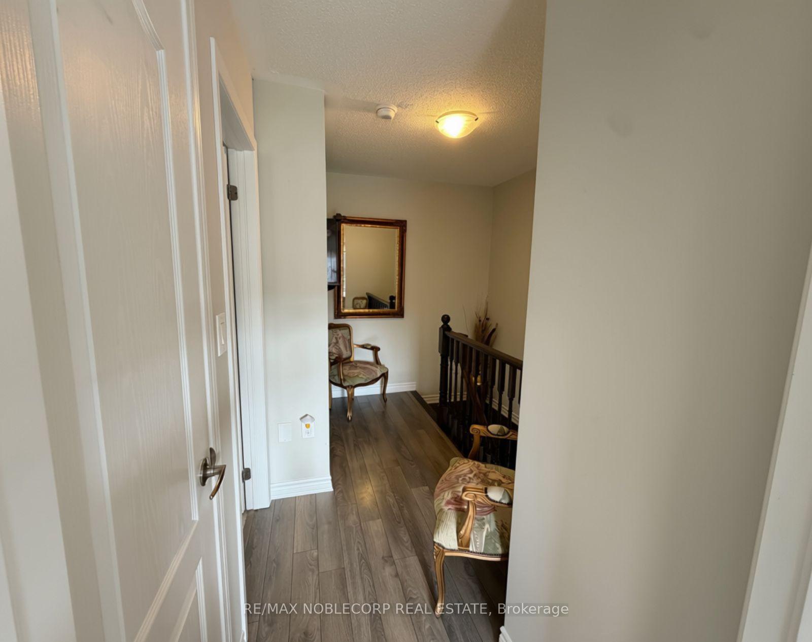 Photo 16 of 15 Minlow Way, Aurora, Rural Aurora — HOMEH