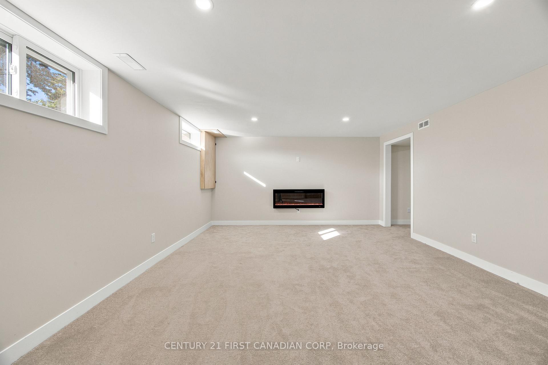 Photo 25 of 135 Nicoline Avenue, Lucan Biddulph, Lucan — HOMEH