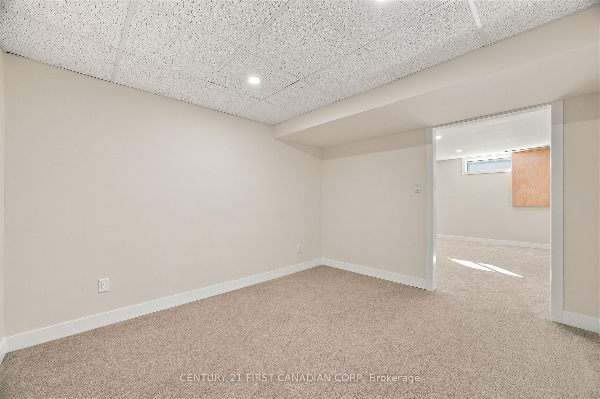 Photo 29 of 135 Nicoline Avenue, Lucan Biddulph, Lucan — HOMEH