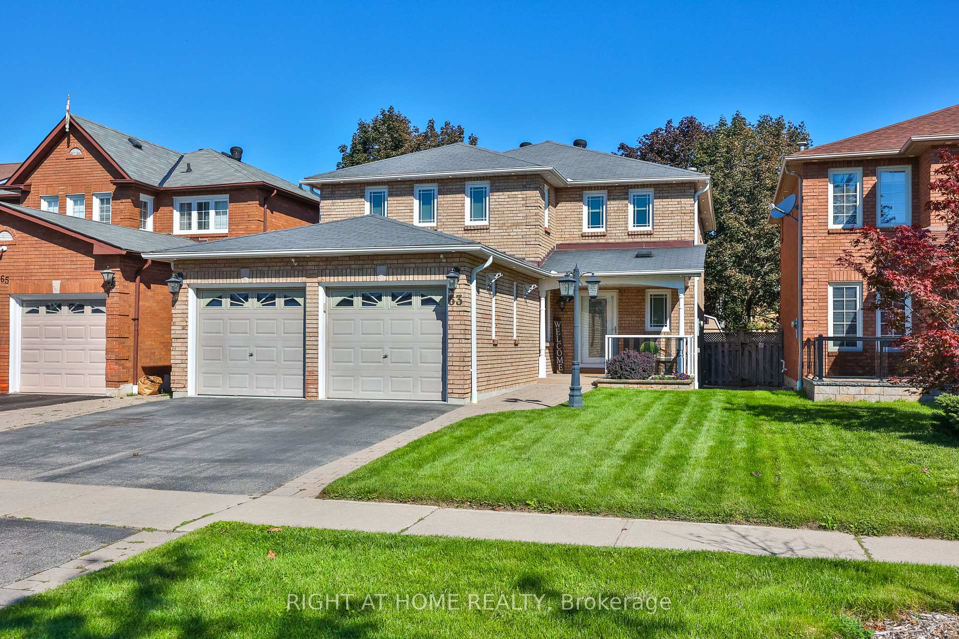 Photo 2 of 63 Keeble Crescent, Ajax, Central — HOMEH