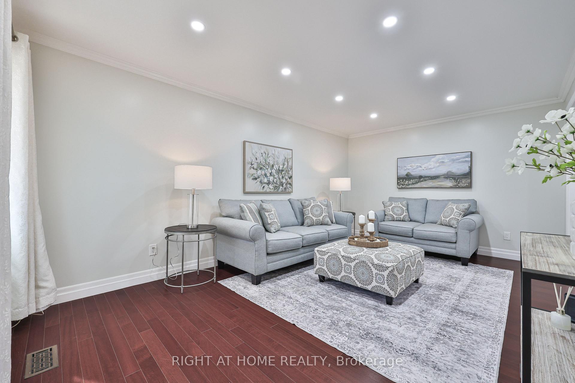 Photo 8 of 63 Keeble Crescent, Ajax, Central — HOMEH