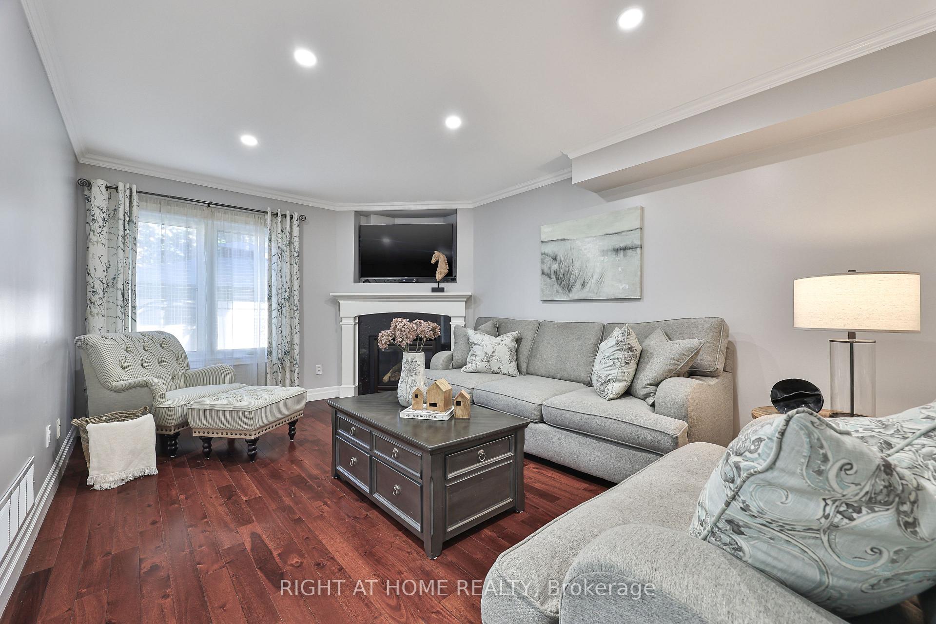 Photo 13 of 63 Keeble Crescent, Ajax, Central — HOMEH