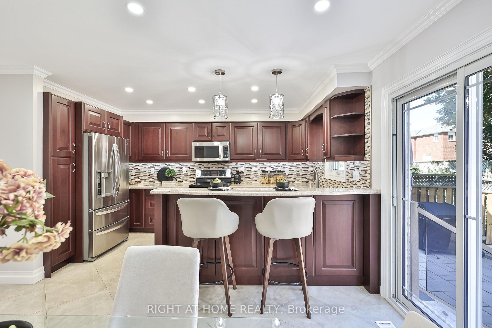 Photo 20 of 63 Keeble Crescent, Ajax, Central — HOMEH