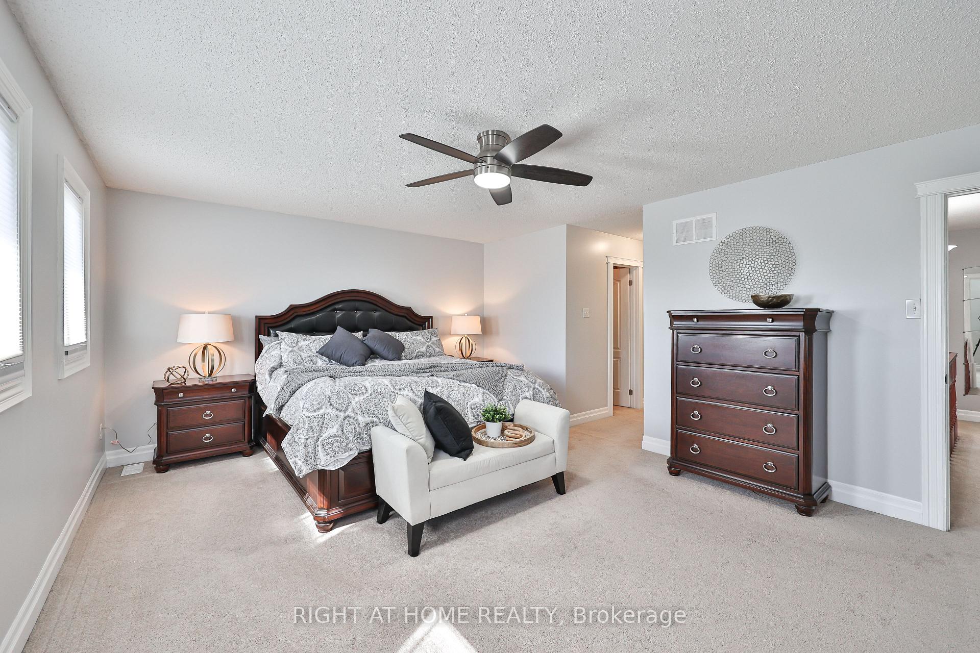 Photo 24 of 63 Keeble Crescent, Ajax, Central — HOMEH