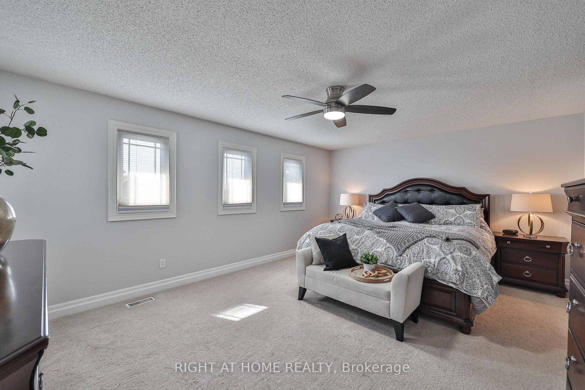 Photo 25 of 63 Keeble Crescent, Ajax, Central — HOMEH