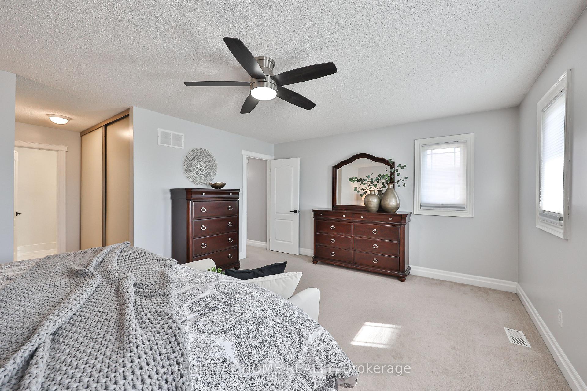 Photo 26 of 63 Keeble Crescent, Ajax, Central — HOMEH