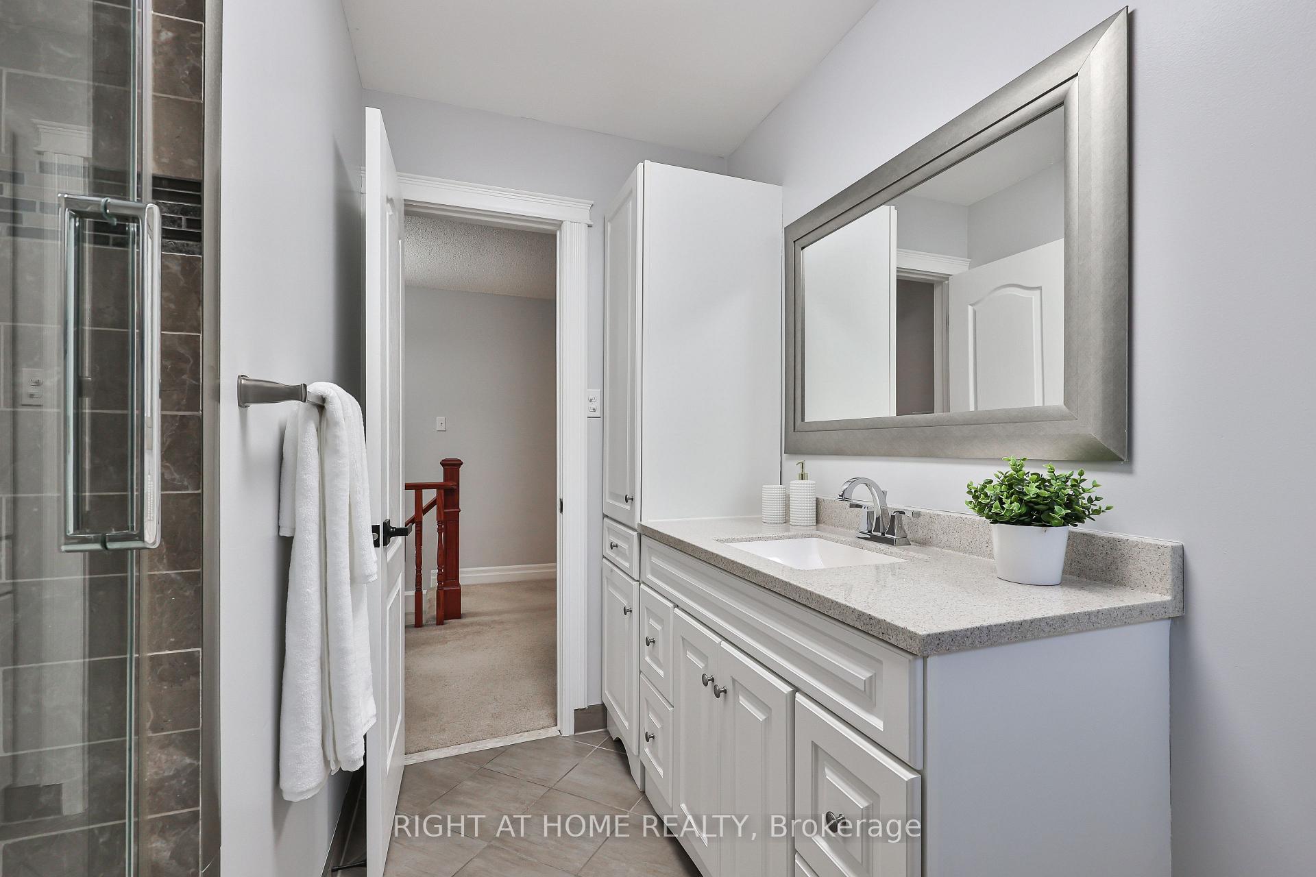Photo 36 of 63 Keeble Crescent, Ajax, Central — HOMEH