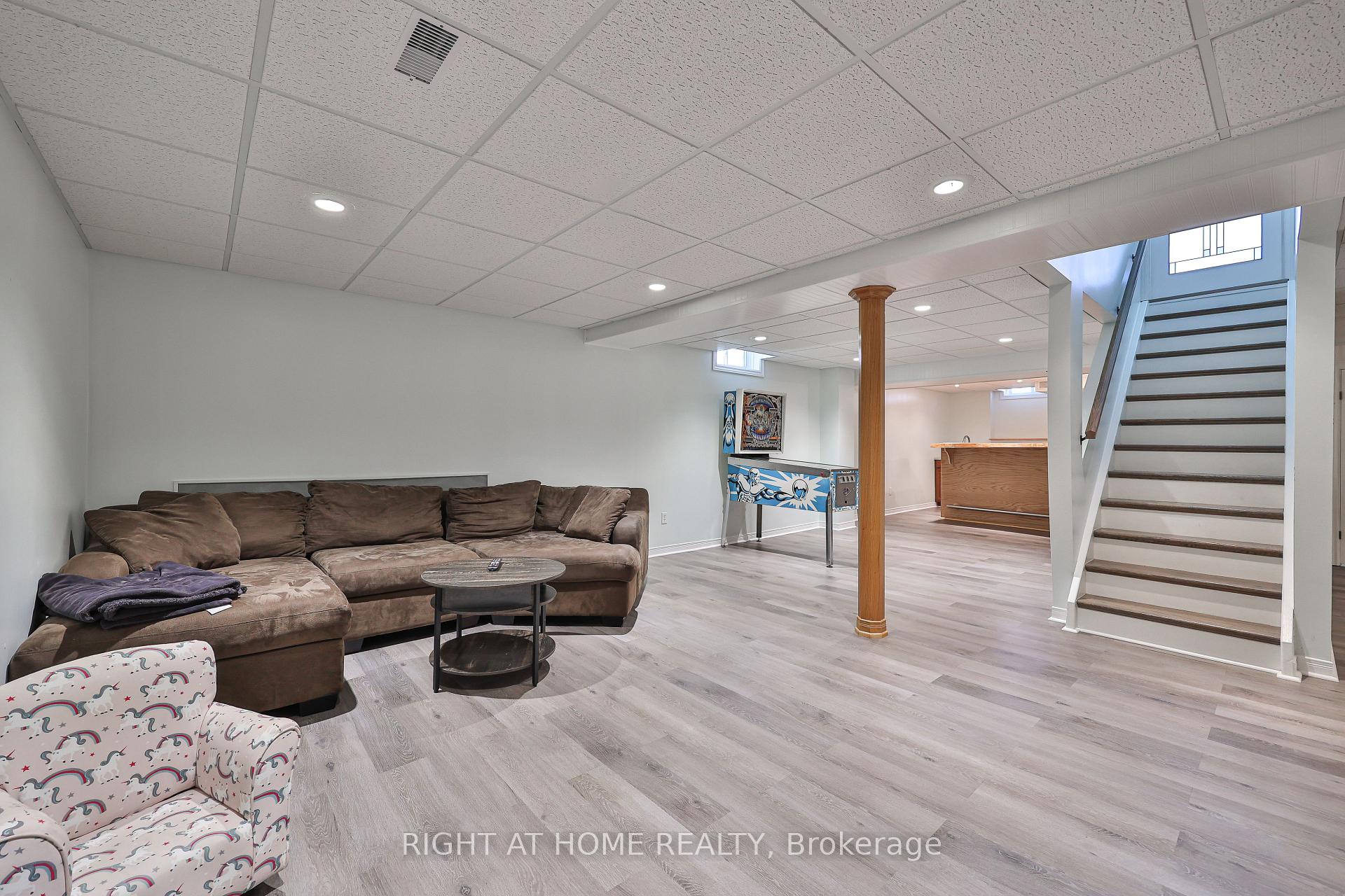 Photo 37 of 63 Keeble Crescent, Ajax, Central — HOMEH