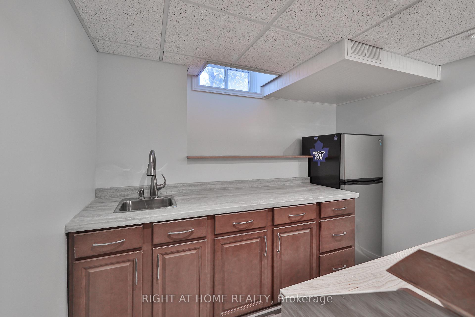 Photo 42 of 63 Keeble Crescent, Ajax, Central — HOMEH