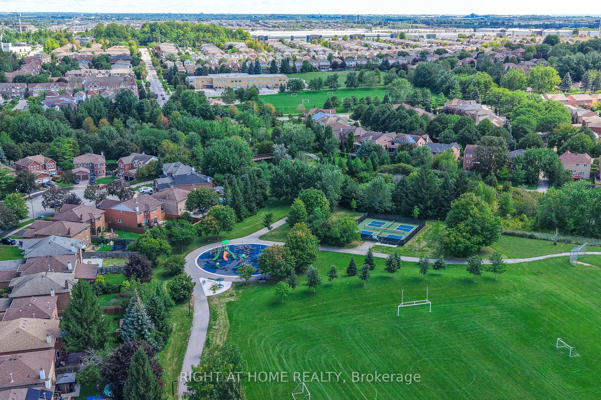 Photo 50 of 63 Keeble Crescent, Ajax, Central — HOMEH