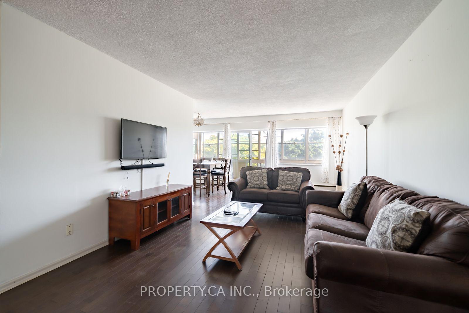 Photo 3 of Unit 404, 45 Westmount Road N, Waterloo, Uptown West — HOMEH