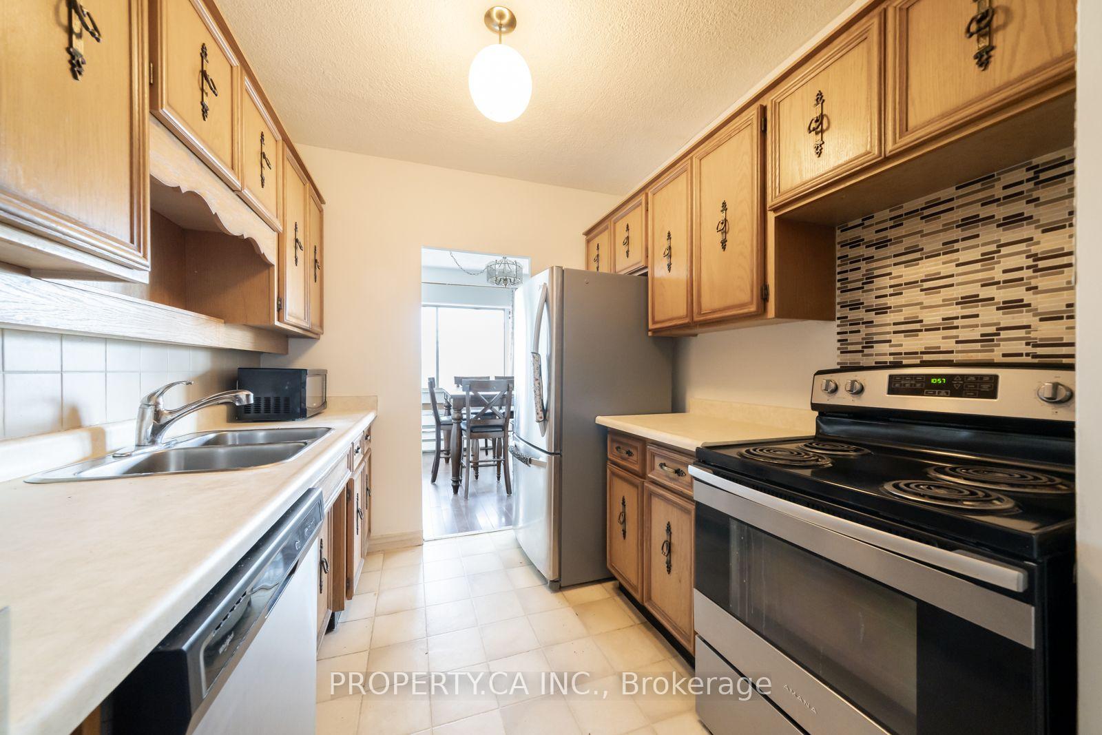 Photo 7 of Unit 404, 45 Westmount Road N, Waterloo, Uptown West — HOMEH