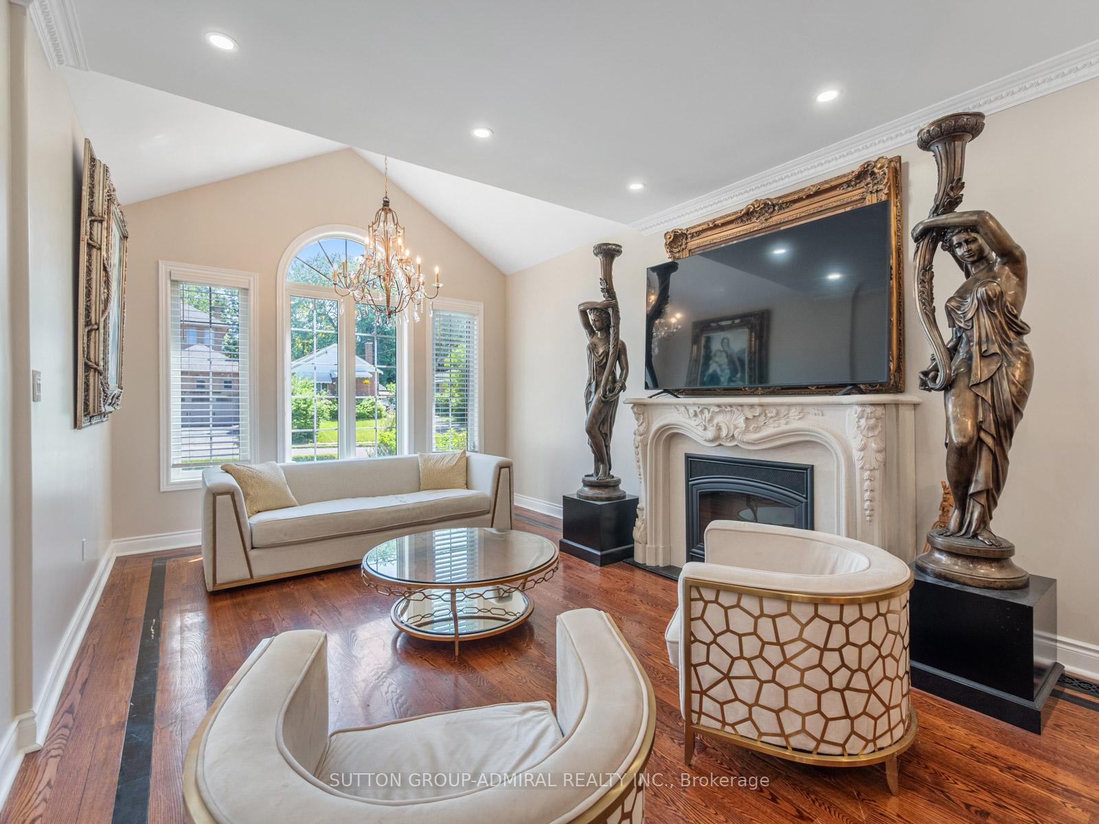 Photo 7 of 18 Thatcher Avenue, Scarborough, Cliffcrest — HOMEH