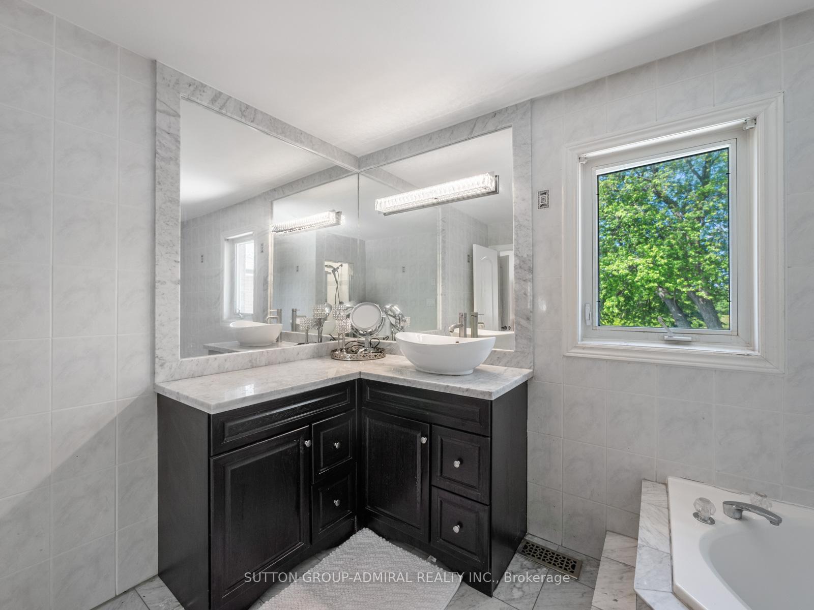 Photo 33 of 18 Thatcher Avenue, Scarborough, Cliffcrest — HOMEH