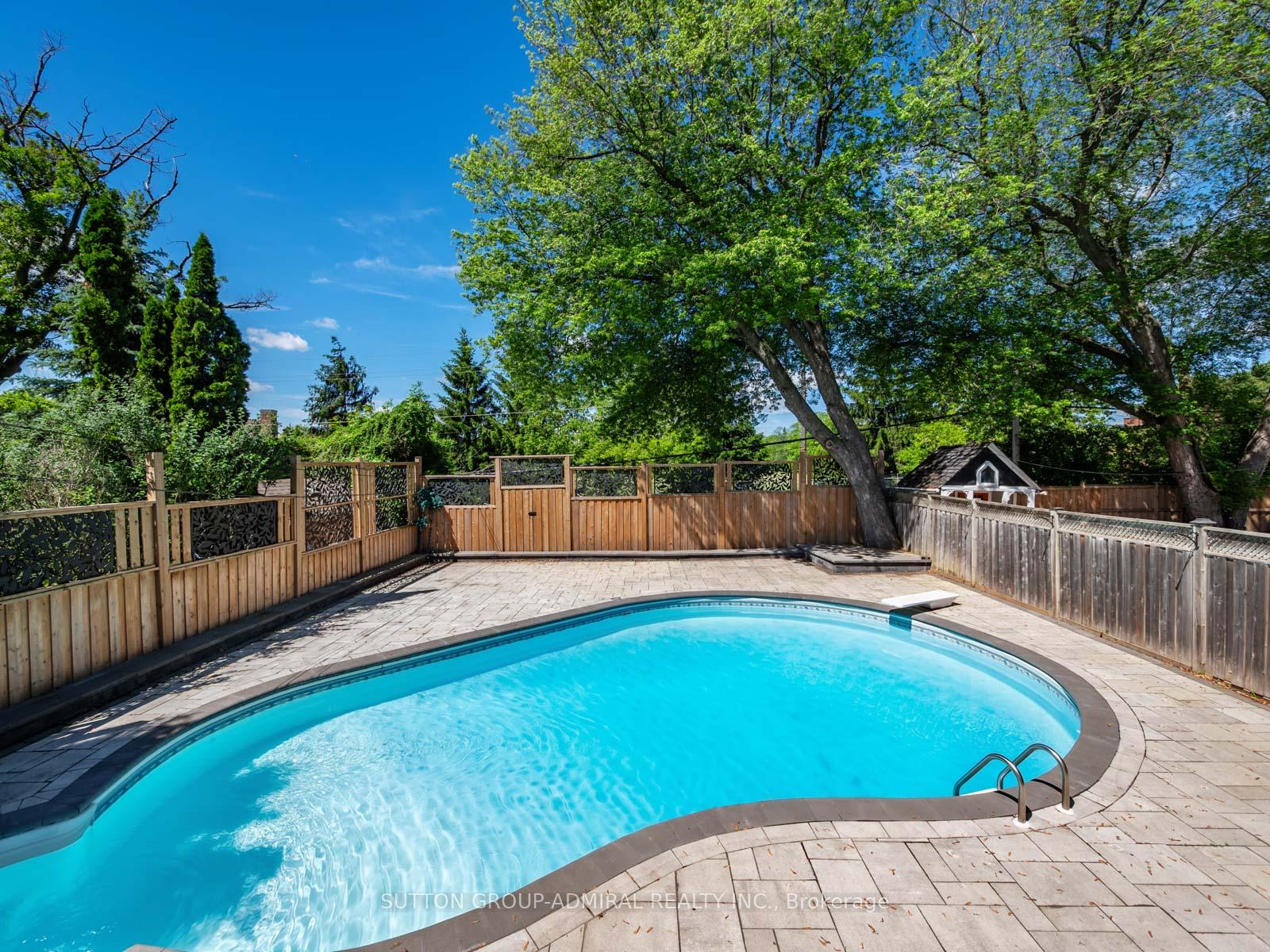 Photo 37 of 18 Thatcher Avenue, Scarborough, Cliffcrest — HOMEH