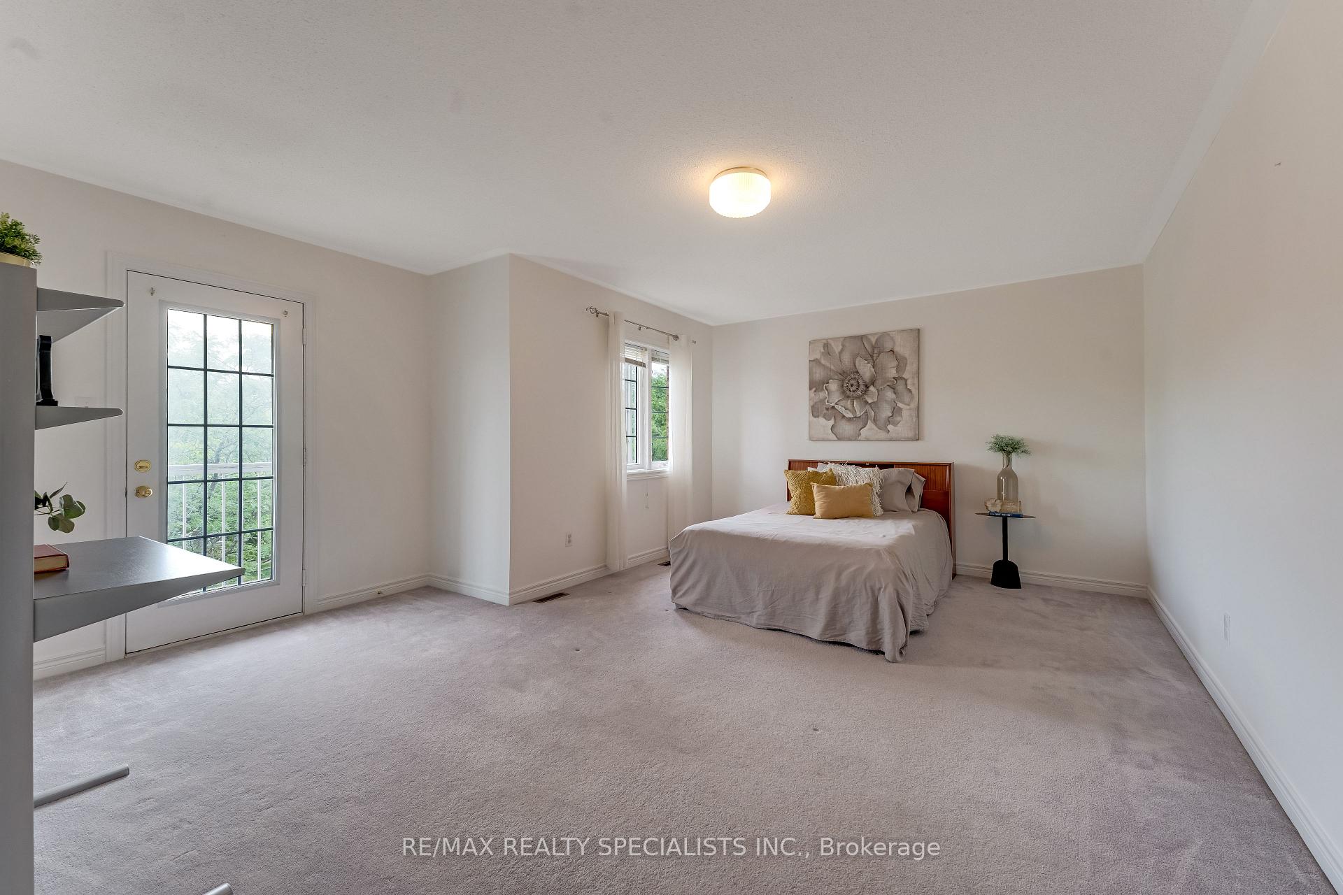 Photo 20 of 59 Masters Green Crescent, Brampton, Snelgrove — HOMEH