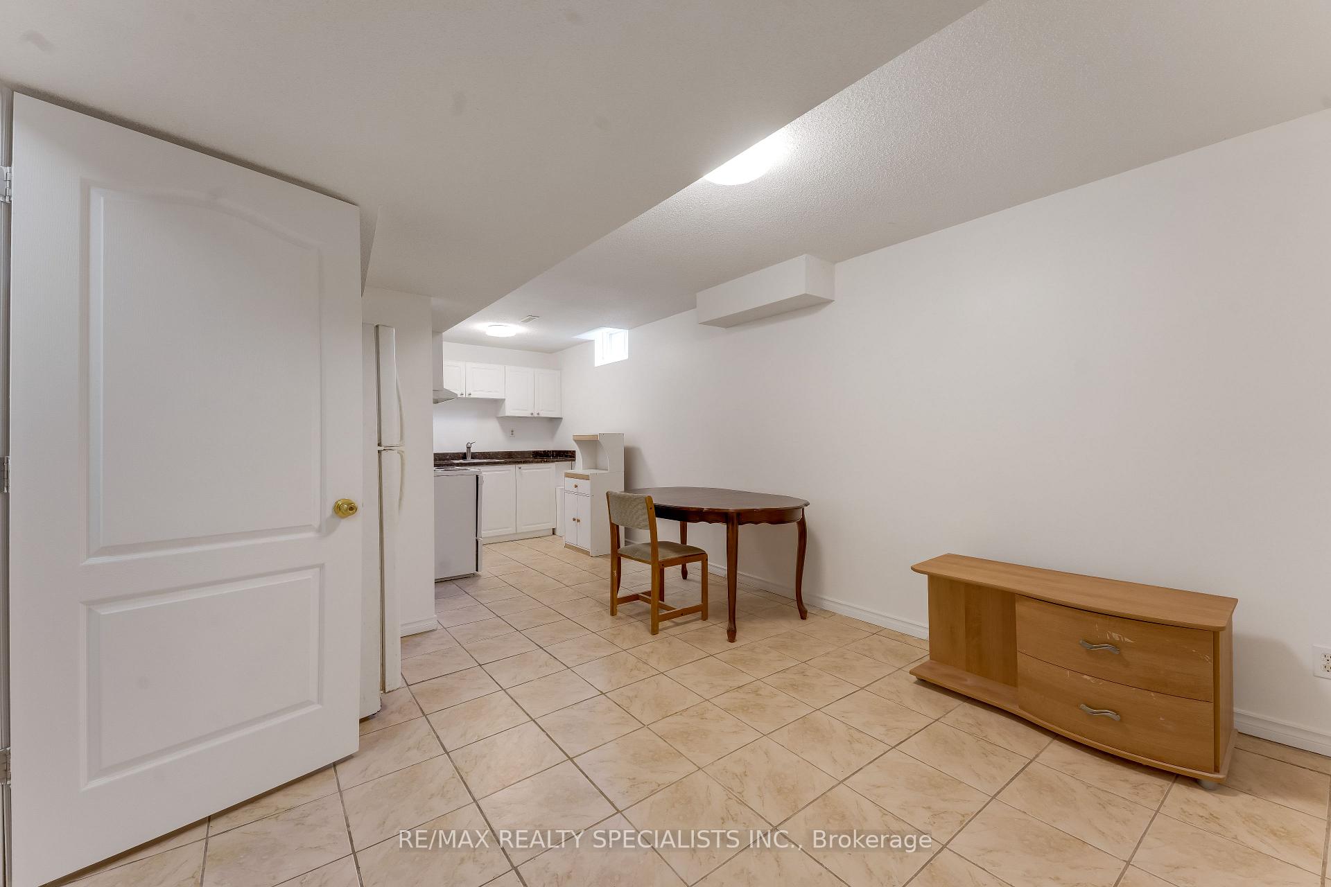 Photo 34 of 59 Masters Green Crescent, Brampton, Snelgrove — HOMEH