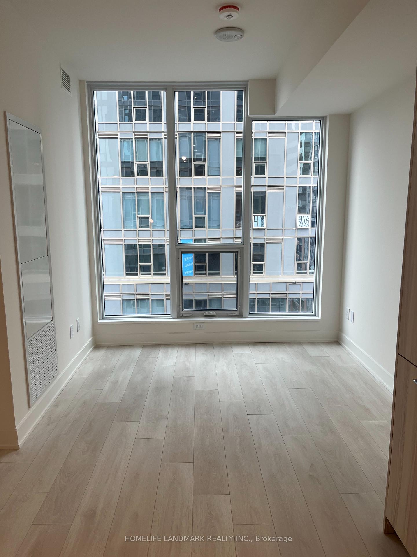 Photo 7 of Unit 2103, 15 Mercer Street, Toronto, Waterfront Communities — HOMEH