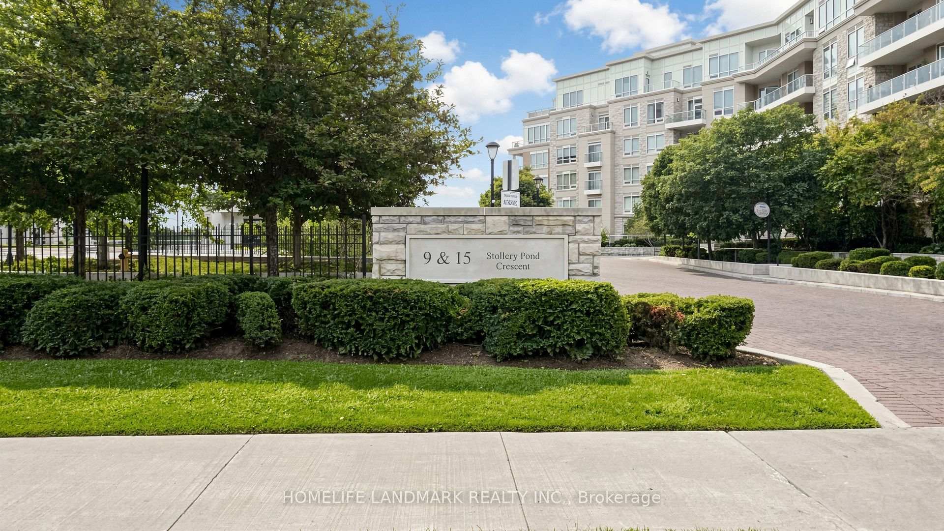 Photo 2 of Unit 507, 15 Stollery Pond Crescent, Markham, Devil's Elbow — HOMEH