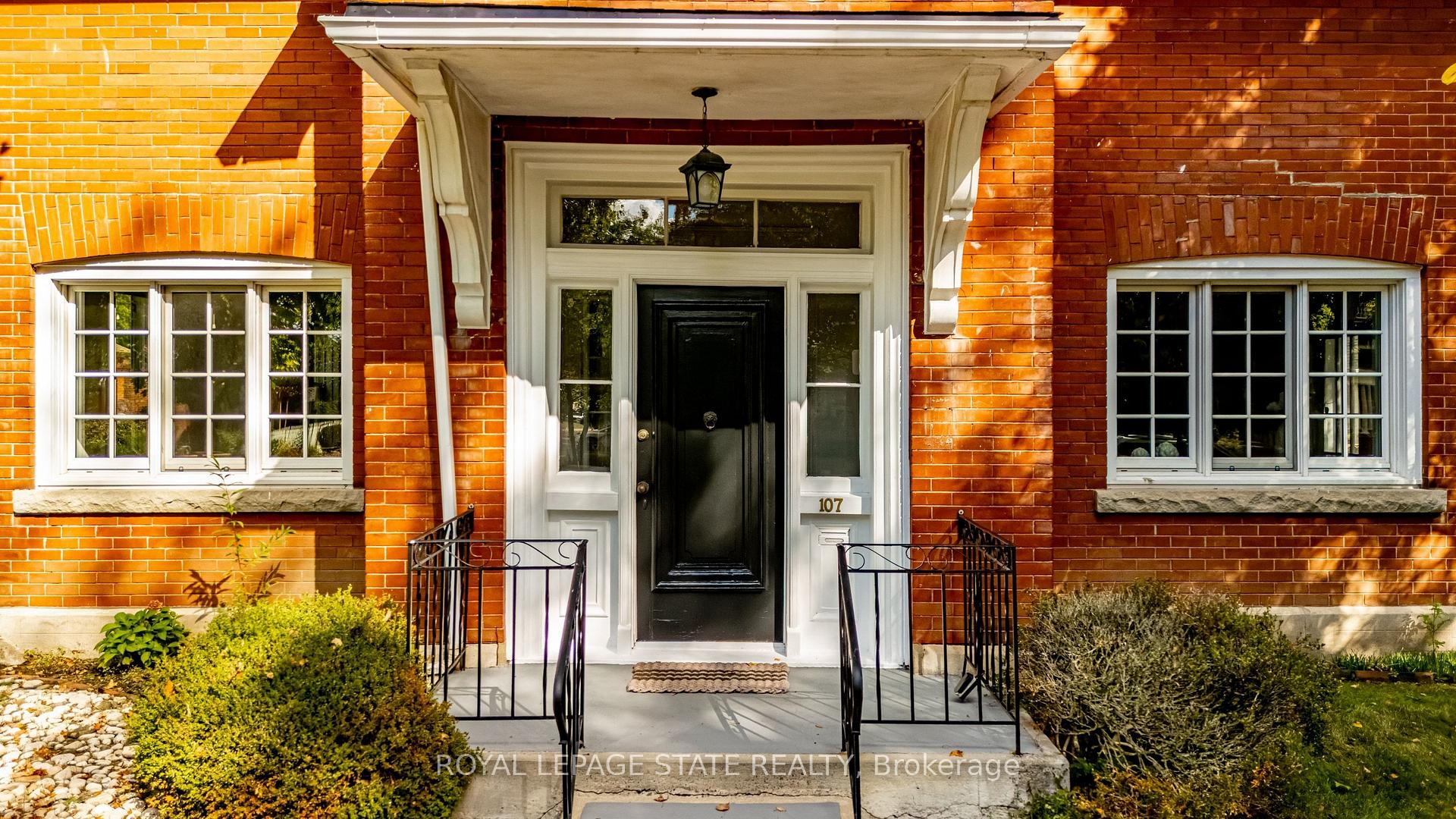 Photo 2 of 107 Melville Street, Hamilton, Dundas — HOMEH