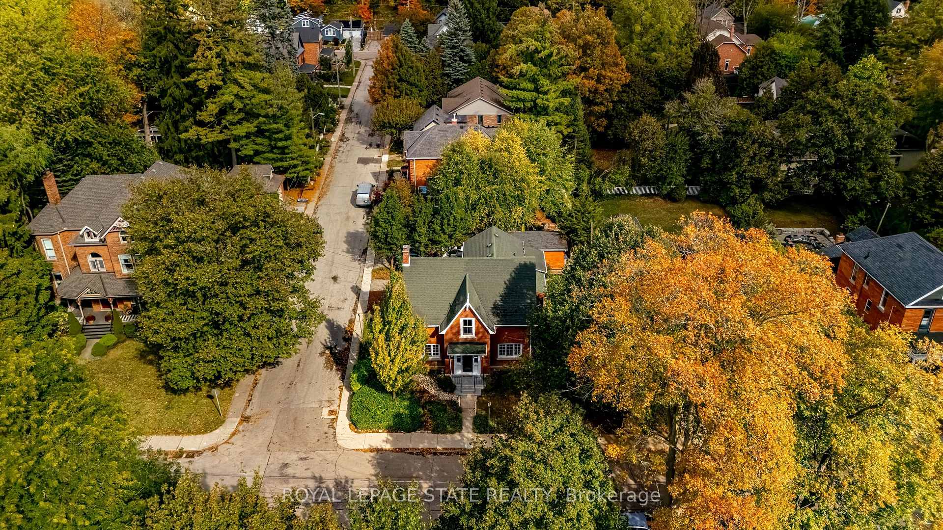 Photo 6 of 107 Melville Street, Hamilton, Dundas — HOMEH