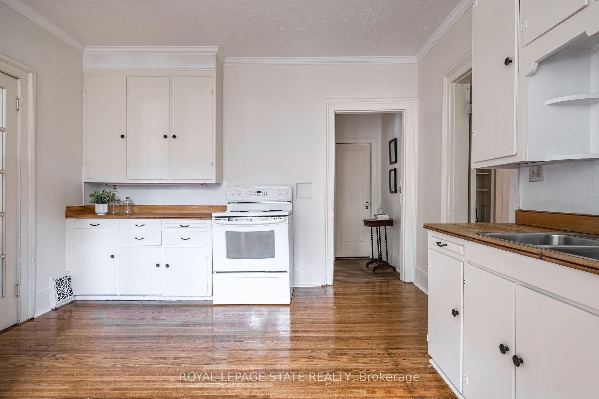 Photo 19 of 107 Melville Street, Hamilton, Dundas — HOMEH