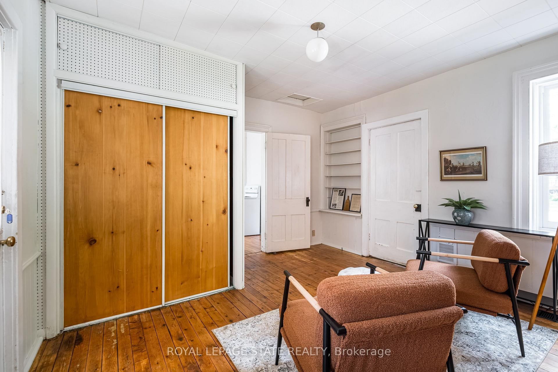 Photo 21 of 107 Melville Street, Hamilton, Dundas — HOMEH