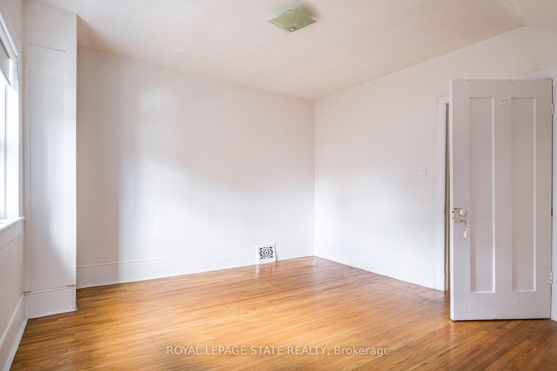 Photo 27 of 107 Melville Street, Hamilton, Dundas — HOMEH