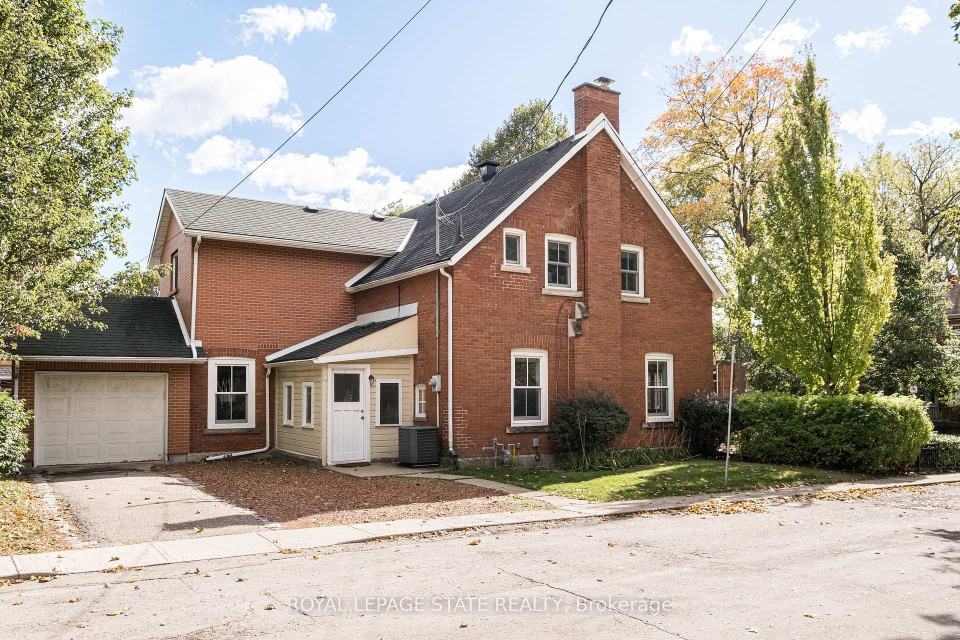 Photo 40 of 107 Melville Street, Hamilton, Dundas — HOMEH