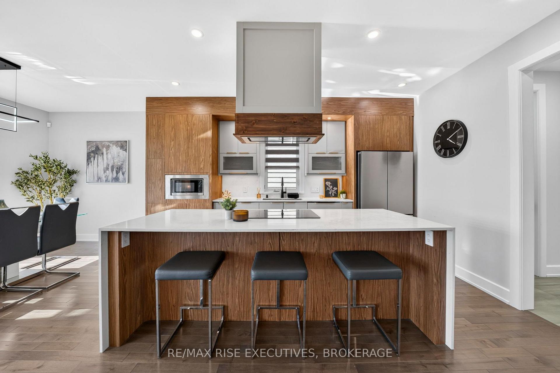 Photo 9 of 14 Park Crescent, Loyalist, Amherstview — HOMEH