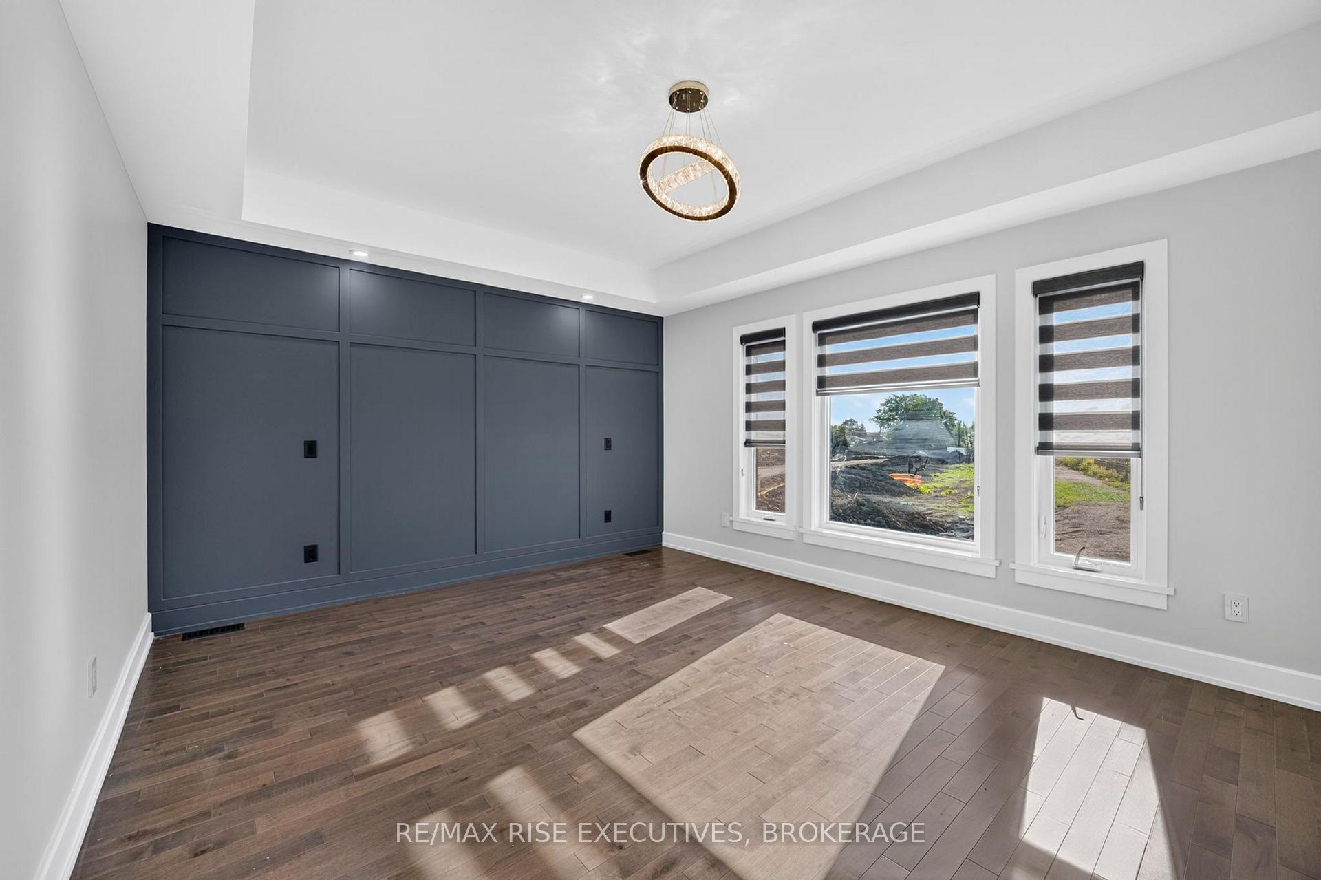 Photo 17 of 14 Park Crescent, Loyalist, Amherstview — HOMEH