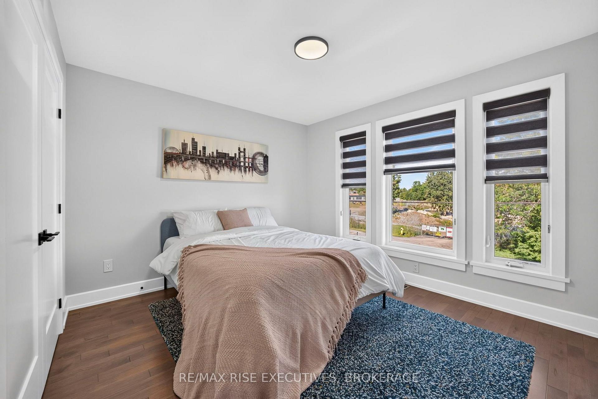 Photo 35 of 14 Park Crescent, Loyalist, Amherstview — HOMEH