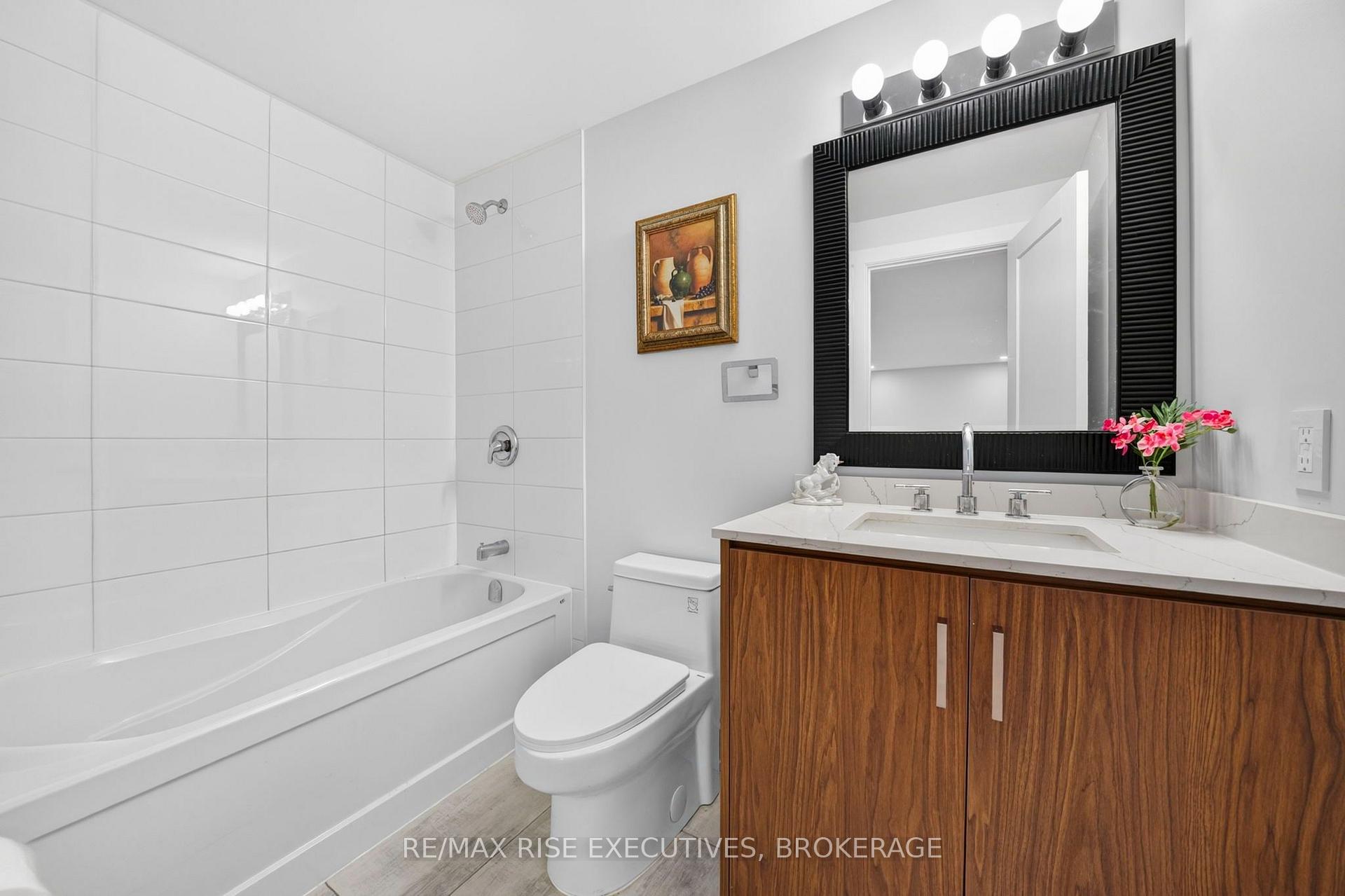Photo 40 of 14 Park Crescent, Loyalist, Amherstview — HOMEH