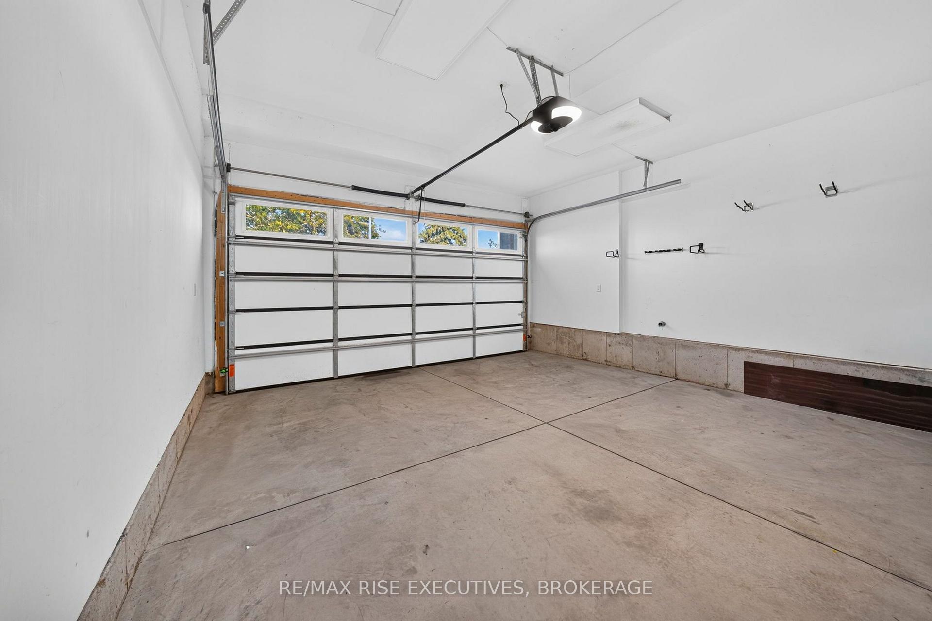 Photo 41 of 14 Park Crescent, Loyalist, Amherstview — HOMEH